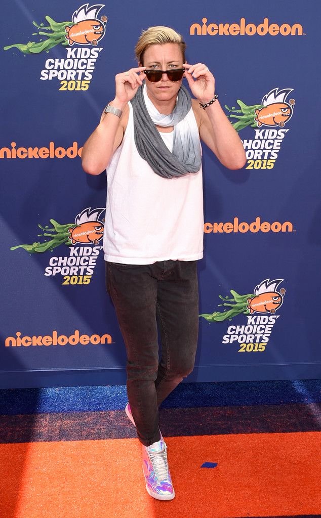 Funny soccer Awards for Kids Awesome World Cup Champ Abby Wambach Had some Red Carpet Fun In