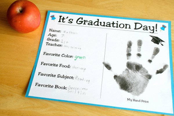 Kindergarten Certificate Free Printable Awesome Two Ways to Celebrate Graduation Day