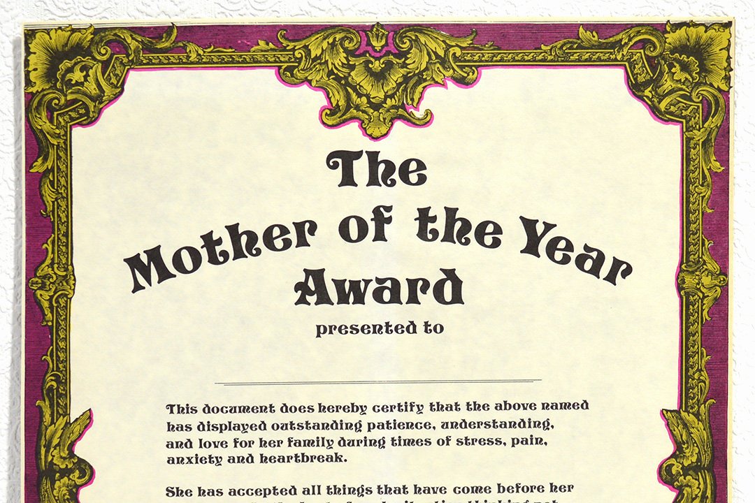 Mothers Day Certificate Template Inspirational Mother S Day Gift Blank Mother Of the Year Award