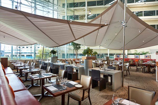 Oscars Hotel Online Free Best Of Aromi &amp; Oscar S Restaurant – Heathrow Hilton Hotel